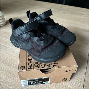 Kids Nike Revolution 6 Sneaker